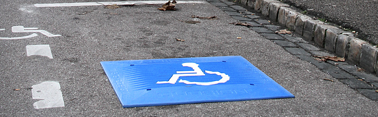 signalétique place PMR parking marquage