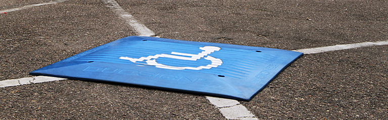 signalétique place PMR parking marquage